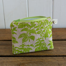Load image into Gallery viewer, Screen Printed small Nettles Purse
