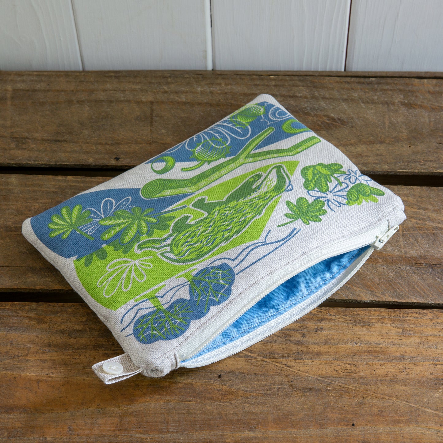 Town & Country Badger Purse